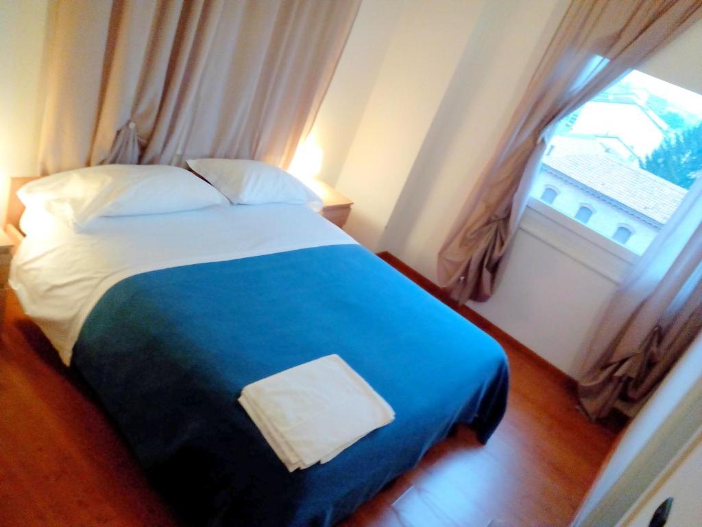アロッジオ カヴール フェラーラ 部屋 写真